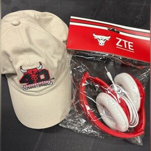 NEW, Chicago Bulls ZTE Headphones & 40th Anniversary Cap